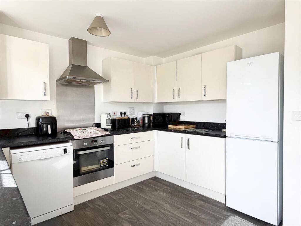 St. Martins Road, Eastbourne, BN22 0LG - View 5