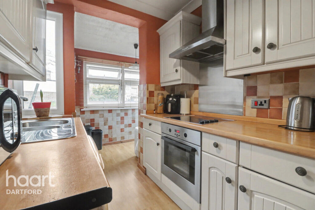 Edwin Close, Bexleyheath photo 4