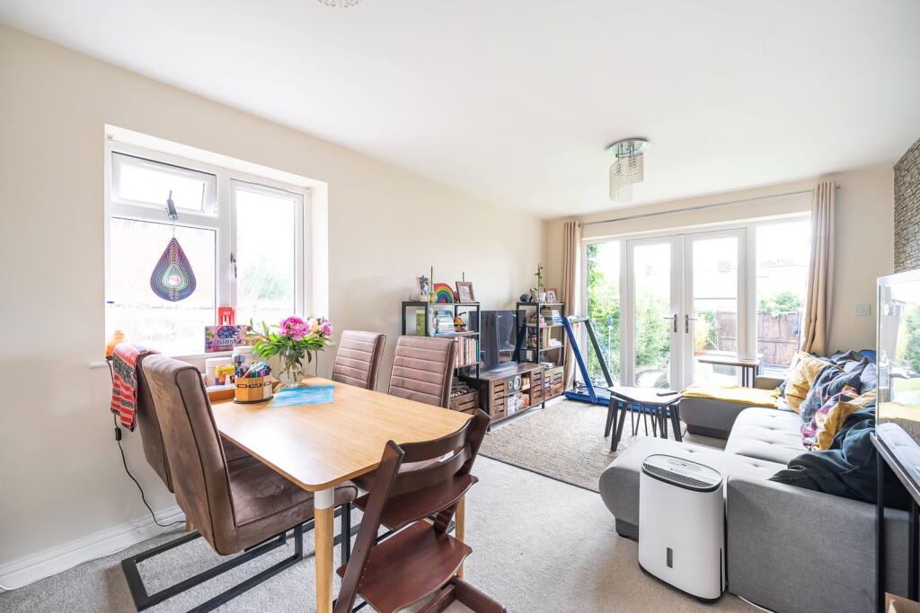 House in Basingstoke and Deane, Oakley - View 5