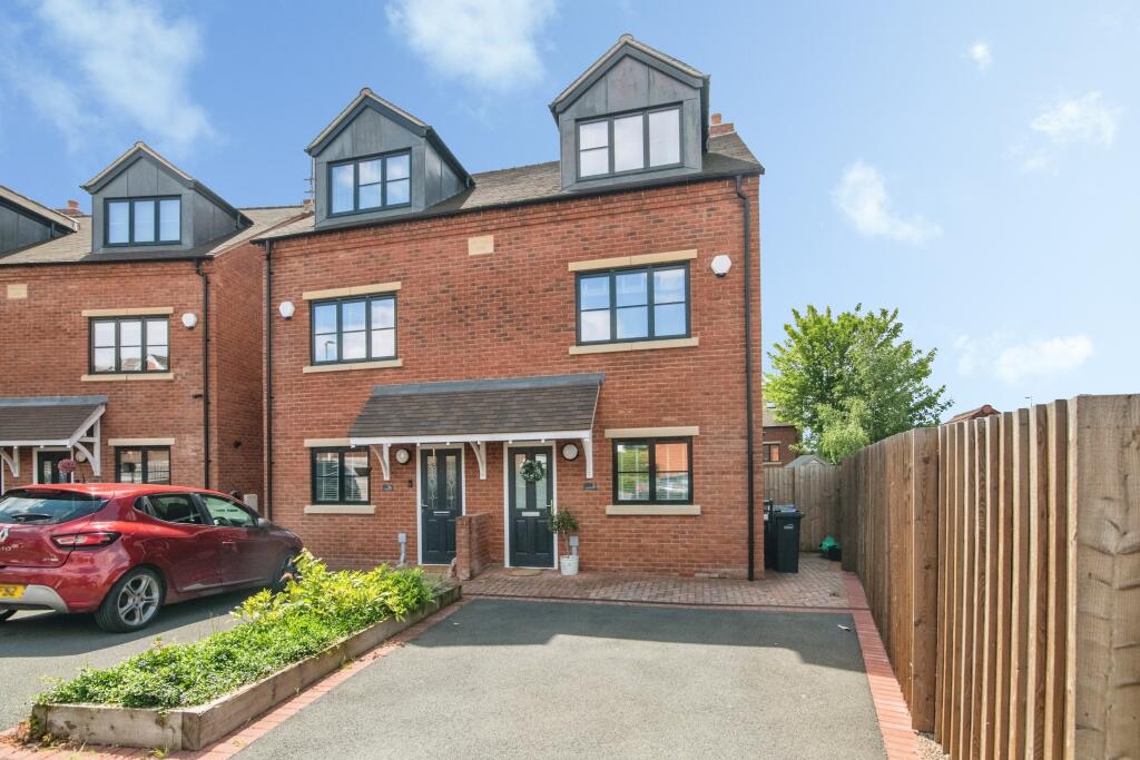 House in Dudley, Gornal Wood, Lower Gornal