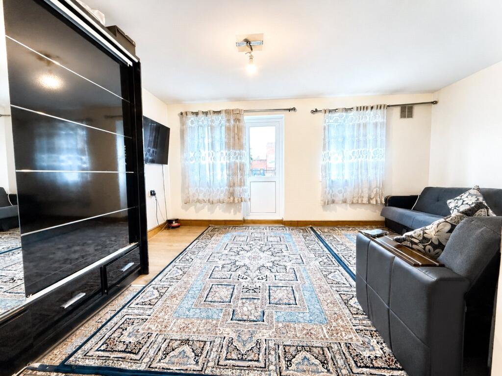 Apartment in London - View 3