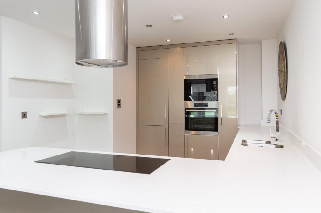 Apartment in Llandudno - More
