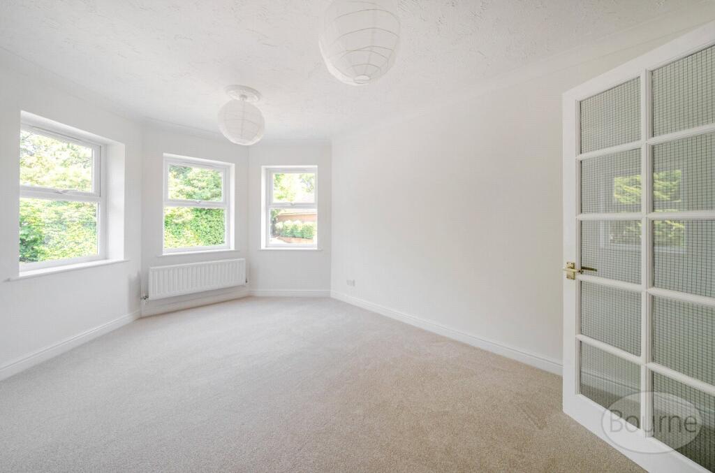 Apartment in Guildford - View 4