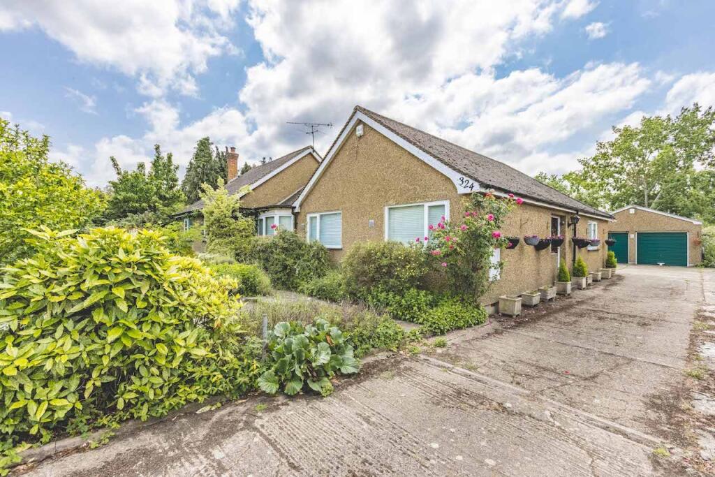 Main image of property: Horton Road, Datchet, SL3