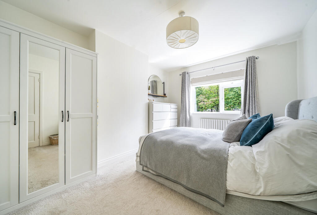 House in Bath, Whiteway - More
