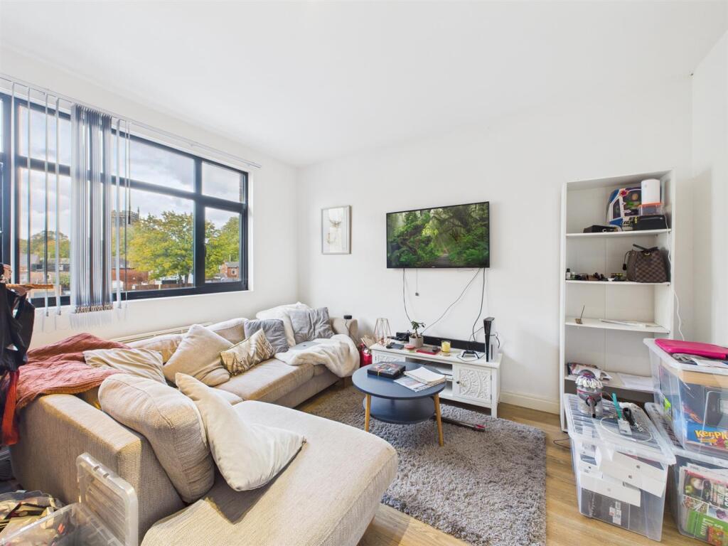 Main image of property: Flat 8, 39 - 40 Baxter Gate, Loughborough, LE11 1TQ