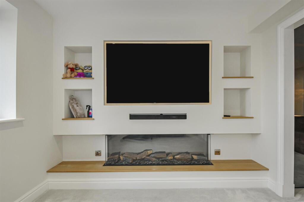 Additional image 11 of Mount Pleasant Lane, Bricket Wood, St. Albans