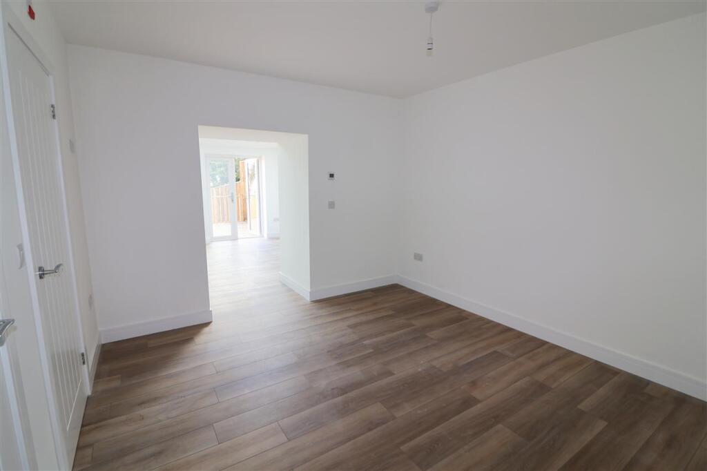 House in Swansea - View 4