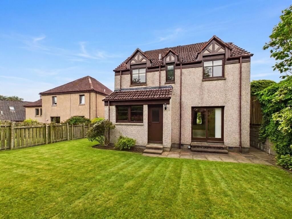 House in Aberdeen, Fairley, Kingswells - View 2