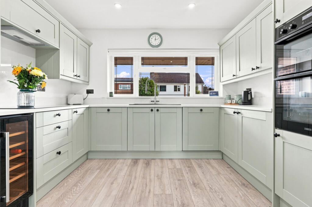 House in Southend-on-Sea - View 2