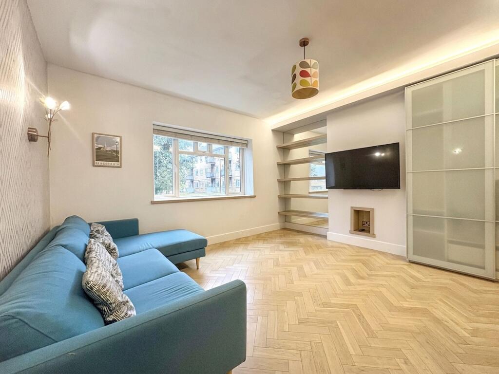 Main image of property: Chiswell Square, London, SE3
