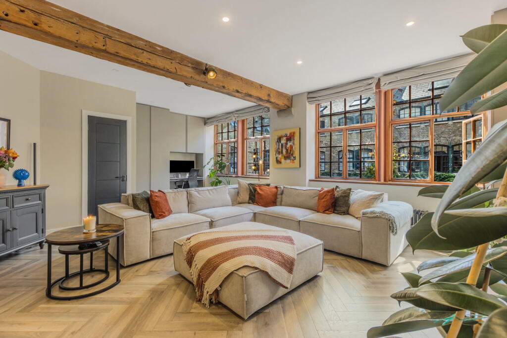 Apartment in London - More