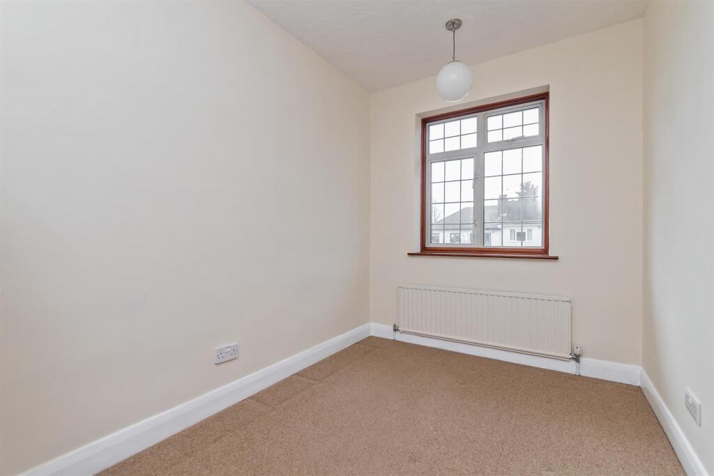 Additional image 18 of Kingshill Avenue, St. Albans