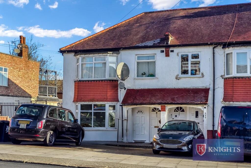 Main image of property: Oakleigh Road North, London, N20