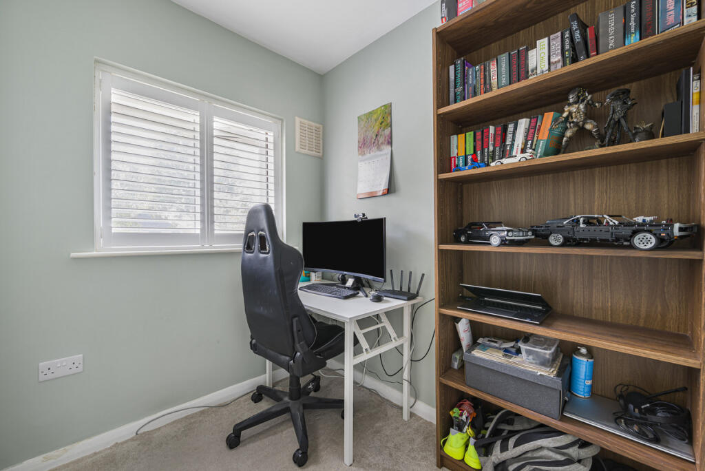 House in Sidcup, Halfway Street, Blackfen - More