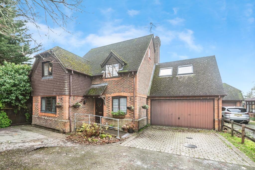 Main image of property: Crossborough Gardens, Basingstoke, Hampshire, RG21