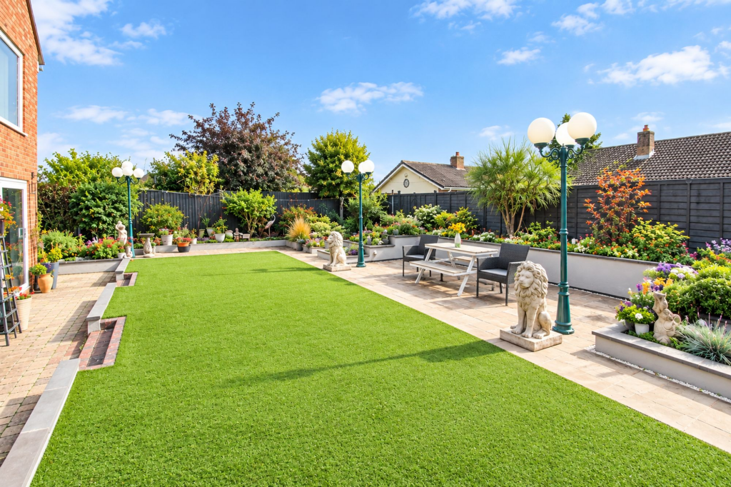 House in Stevenage - View 2