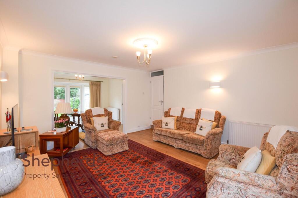Dig Dag Hill, West Cheshunt photo 3
