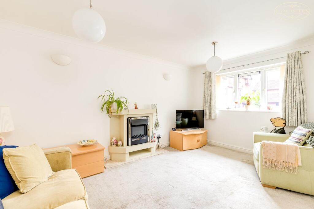Apartment in Bolton, Greater Manchester - View 3