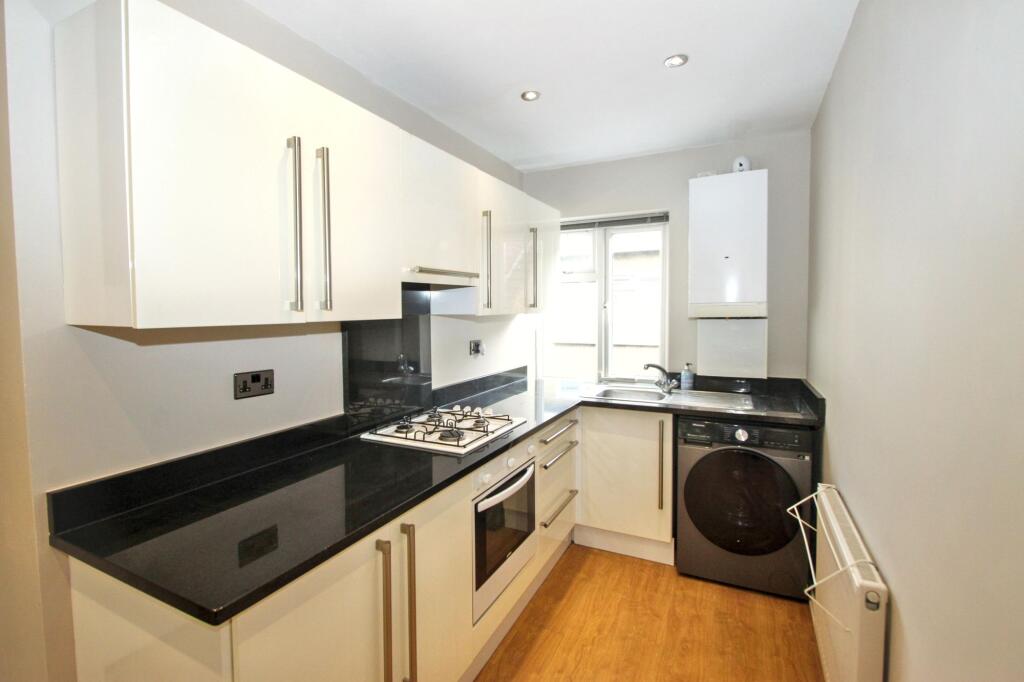Apartment in London - View 2