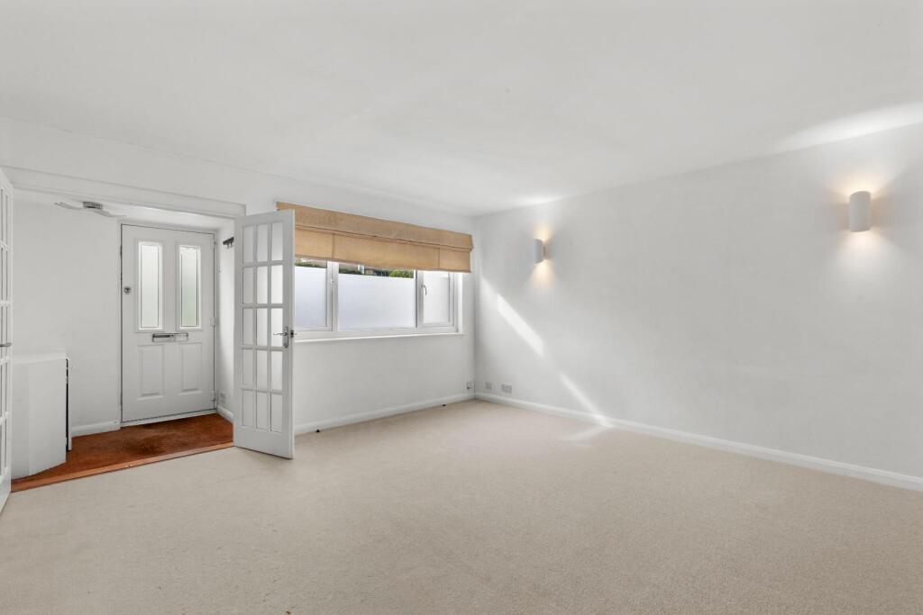 House in Hemel Hempstead, Amersham-on-the-hill, Amersham - View 2