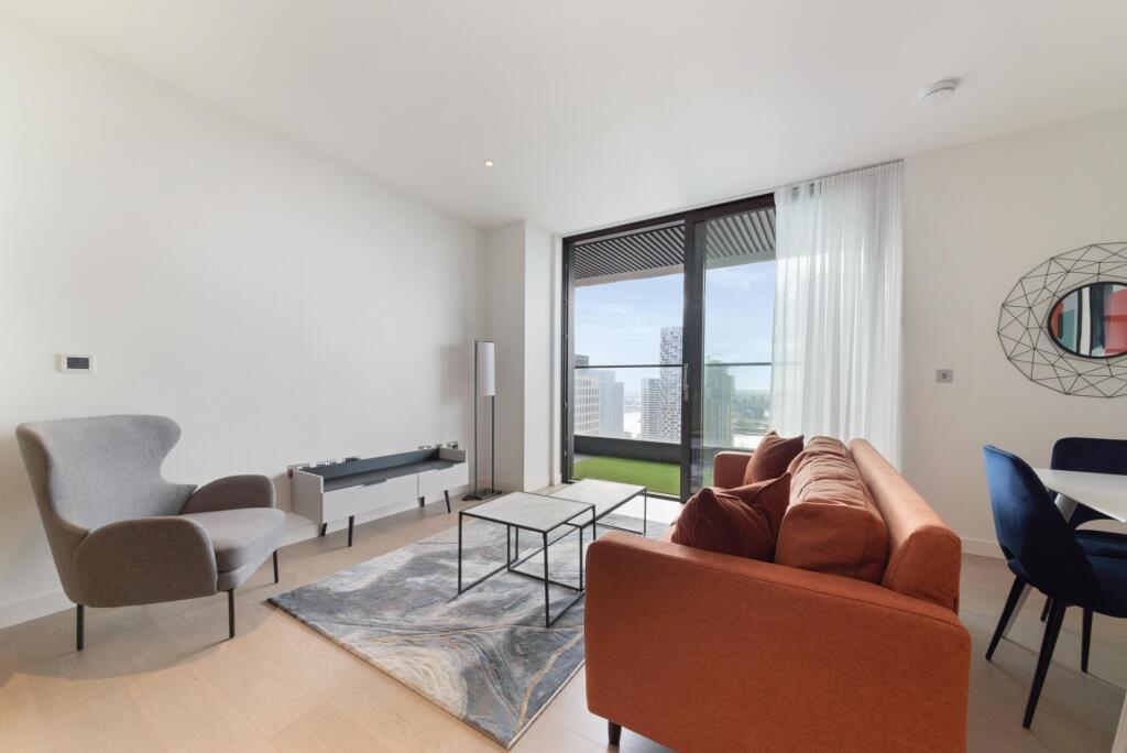 Main image of property: Bagshaw Building, Wardian, Canary Wharf, London, E14