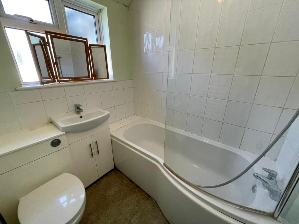 Apartment in Cambridge, Lynfield Court, Chesterton - View 4