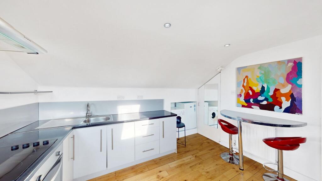Studio flat for rent