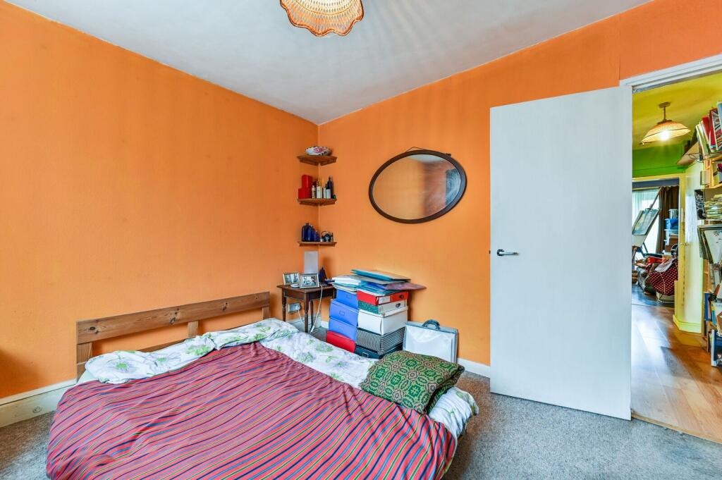 Apartment in London - View 4