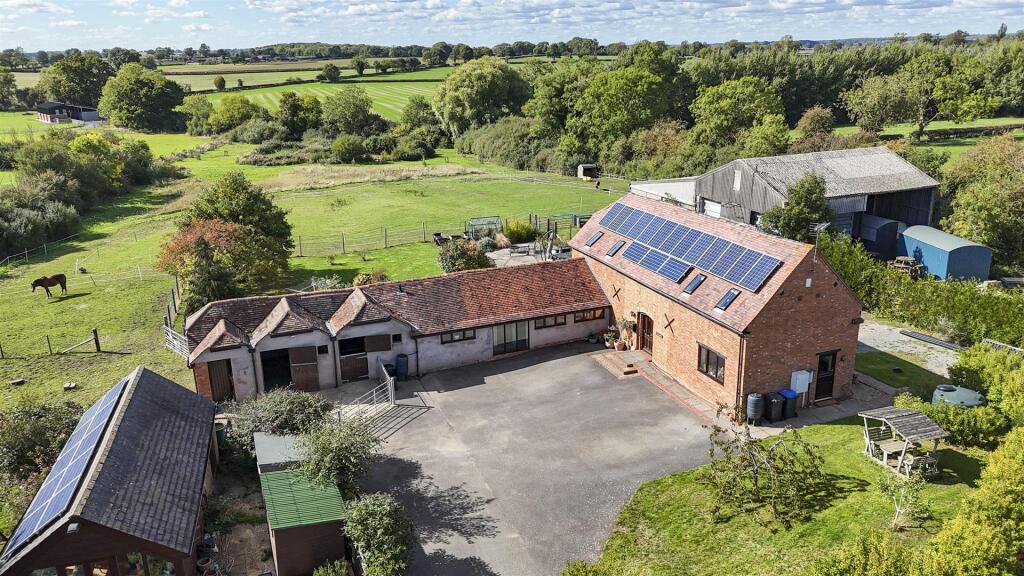 Main image of property: The Barn, Field House Farm, Broadwell