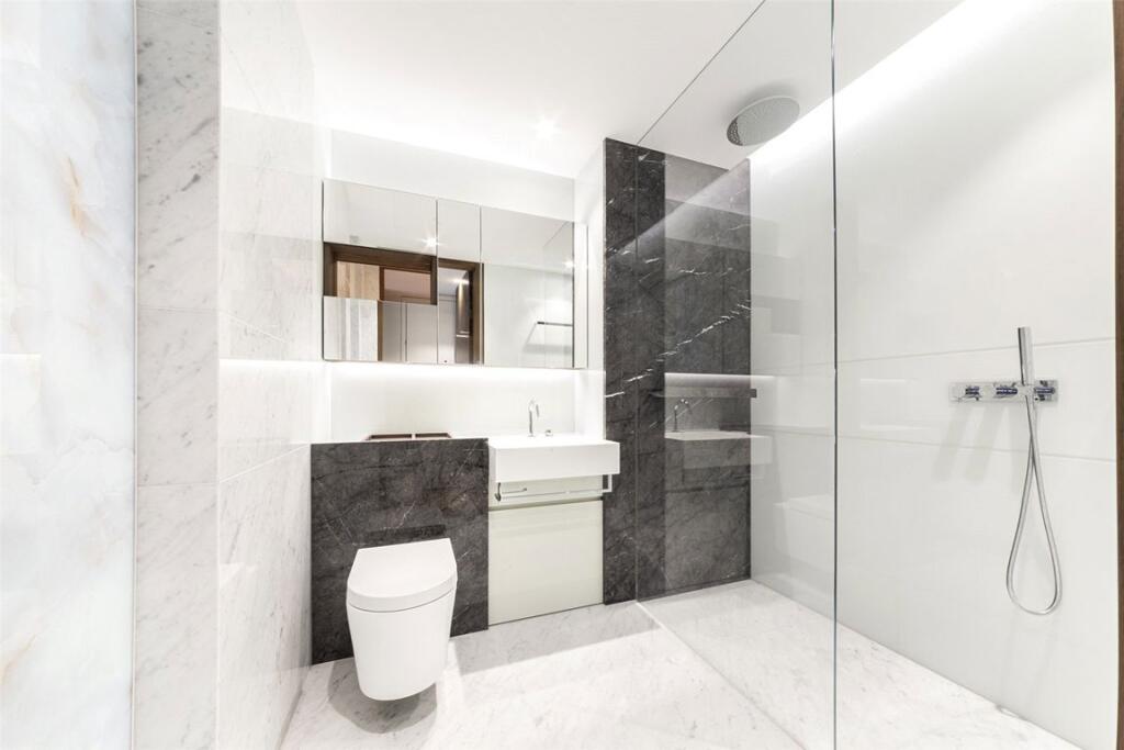 Apartment in London - More