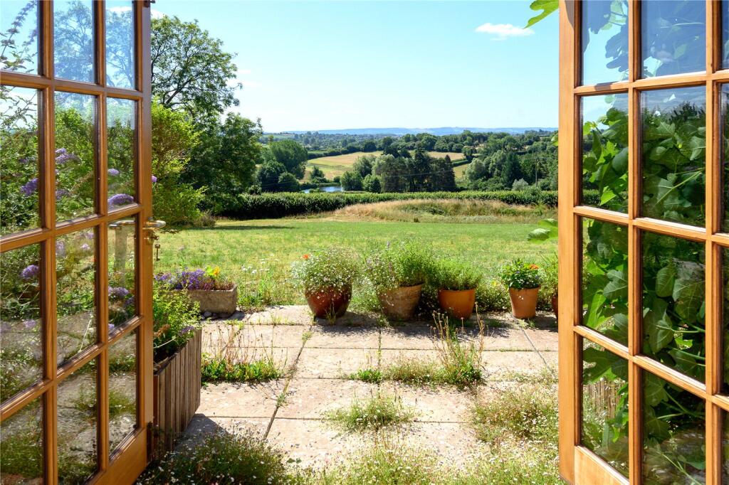 House in Salisbury - View 4