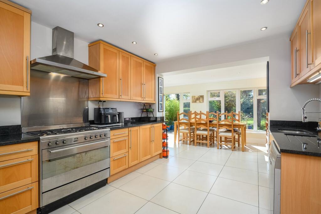 House in Elmbridge, Surrey - View 3
