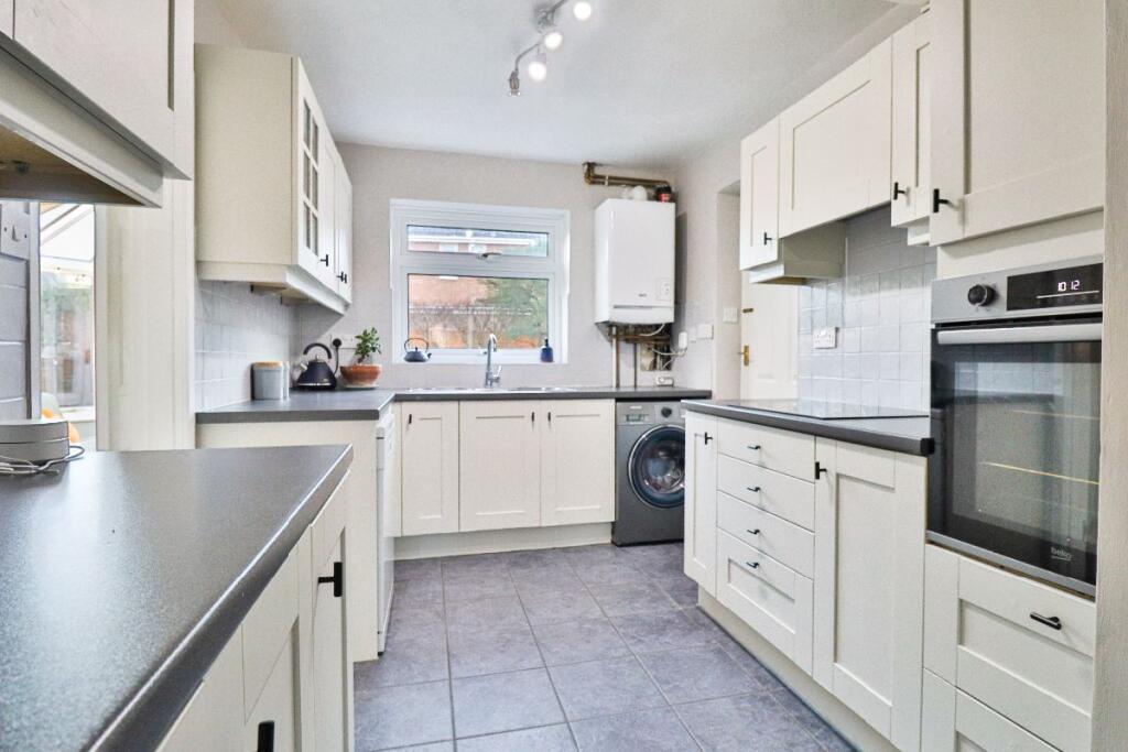 Edgecombe Drive, Darlington, DL3 photo 2