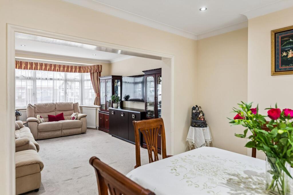 House in London - View 3