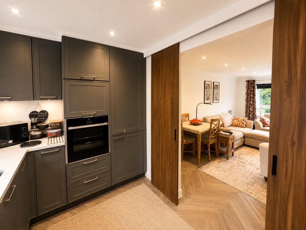 Apartment in Preston - View 4