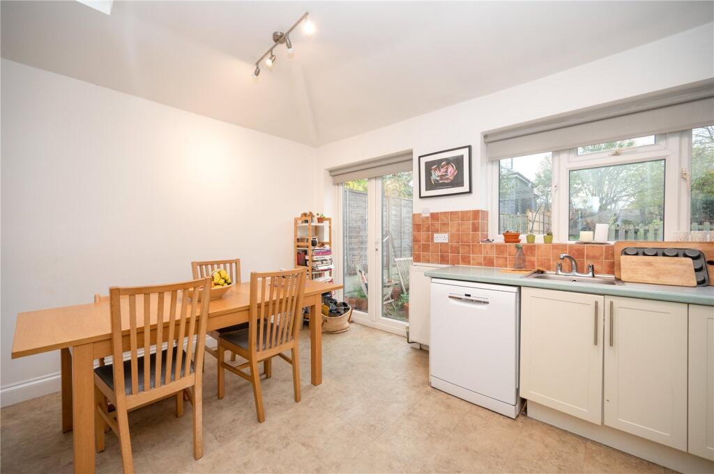 House in St Albans - View 5