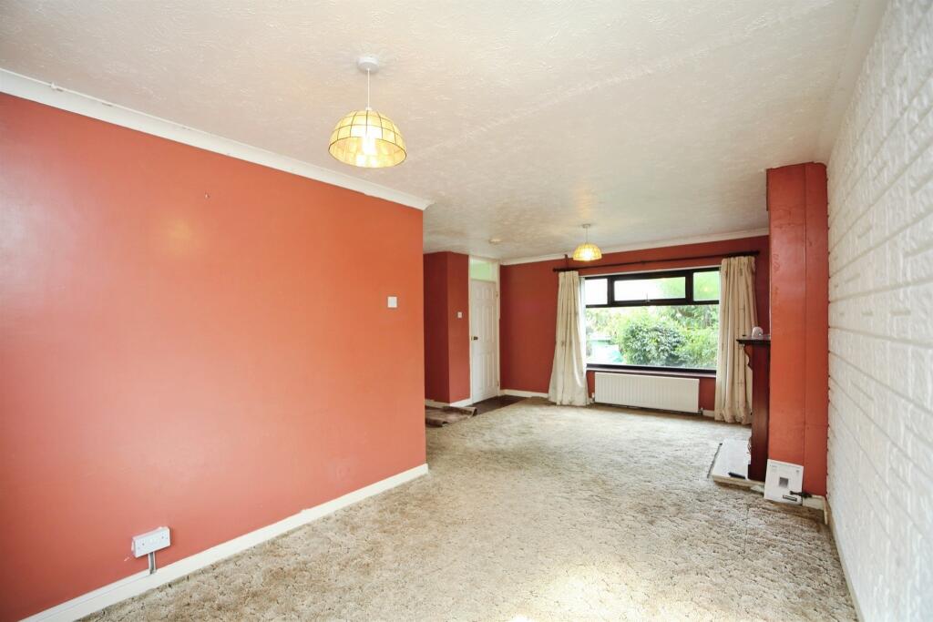 House in Cardiff, Llantrisant - View 5