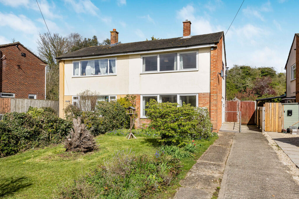 Main image of property: Maple Road, Bicester, OX26
