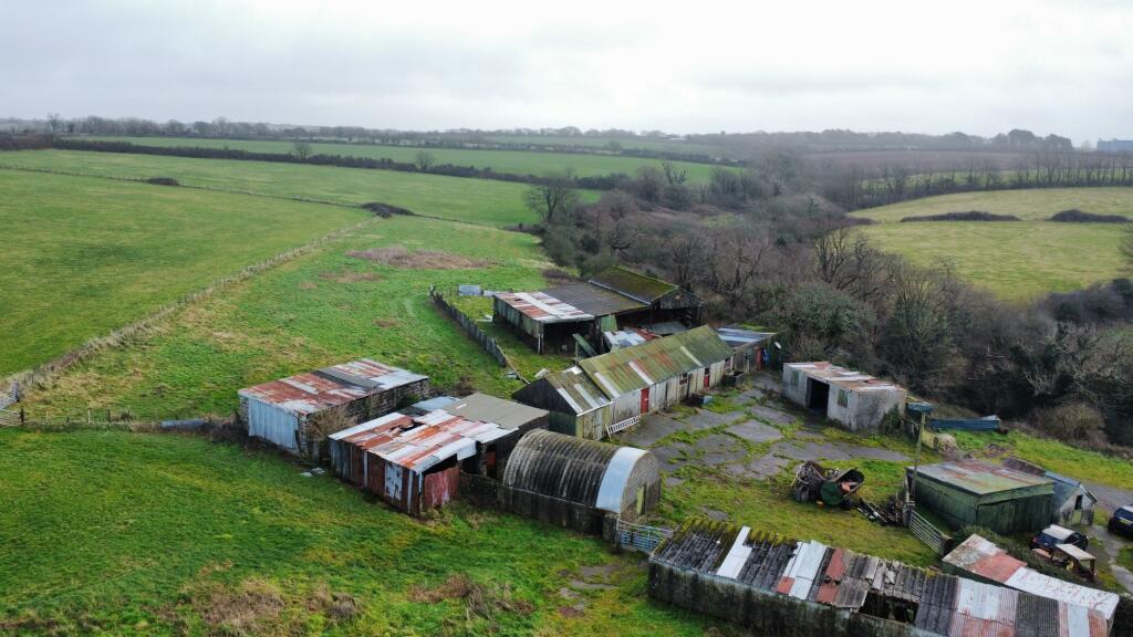 Rickeston, Milford Haven, SA73 photo 5