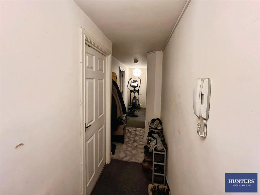 Apartment in Calderdale, West Yorkshire - More