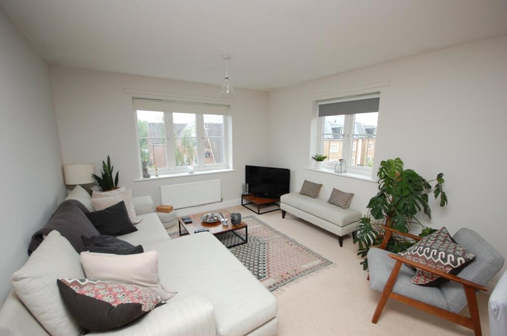 Main image of property: Cowden Close, Farnham, Surrey, GU9