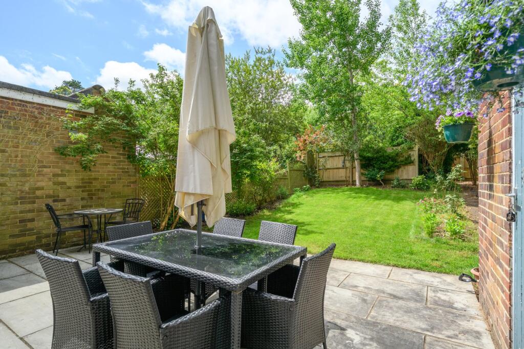 Locke King Road, Weybridge, KT13 photo 3