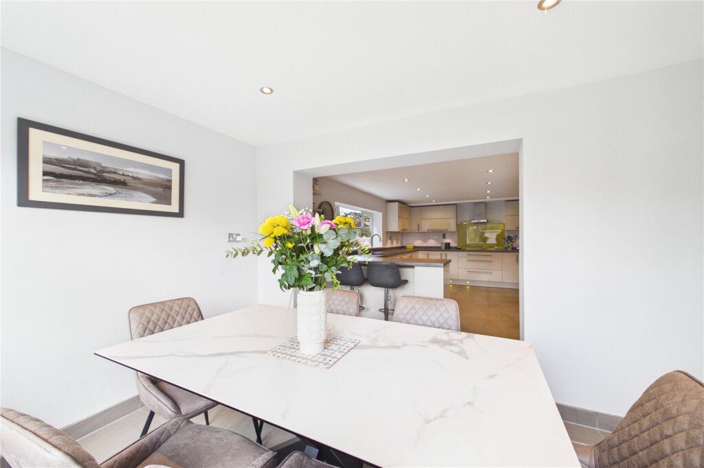 Wintringham Way, Purley on Thames, Reading, Berkshire, RG8 photo 4