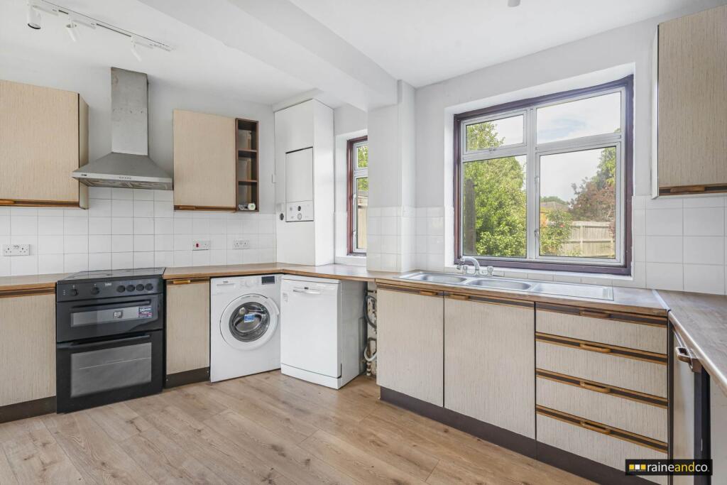 Bramble Road, Hatfield photo 3