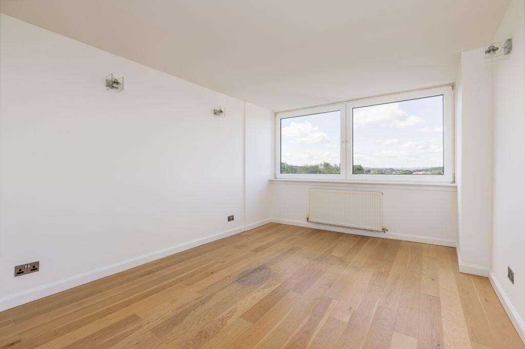 1/12 Craigmount Court, Edinburgh, EH4 8HL photo 4