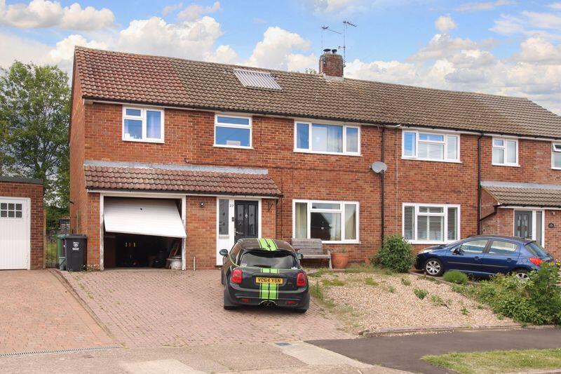5-bed semi-detached on Dunston Hill, Tring, £675,000
