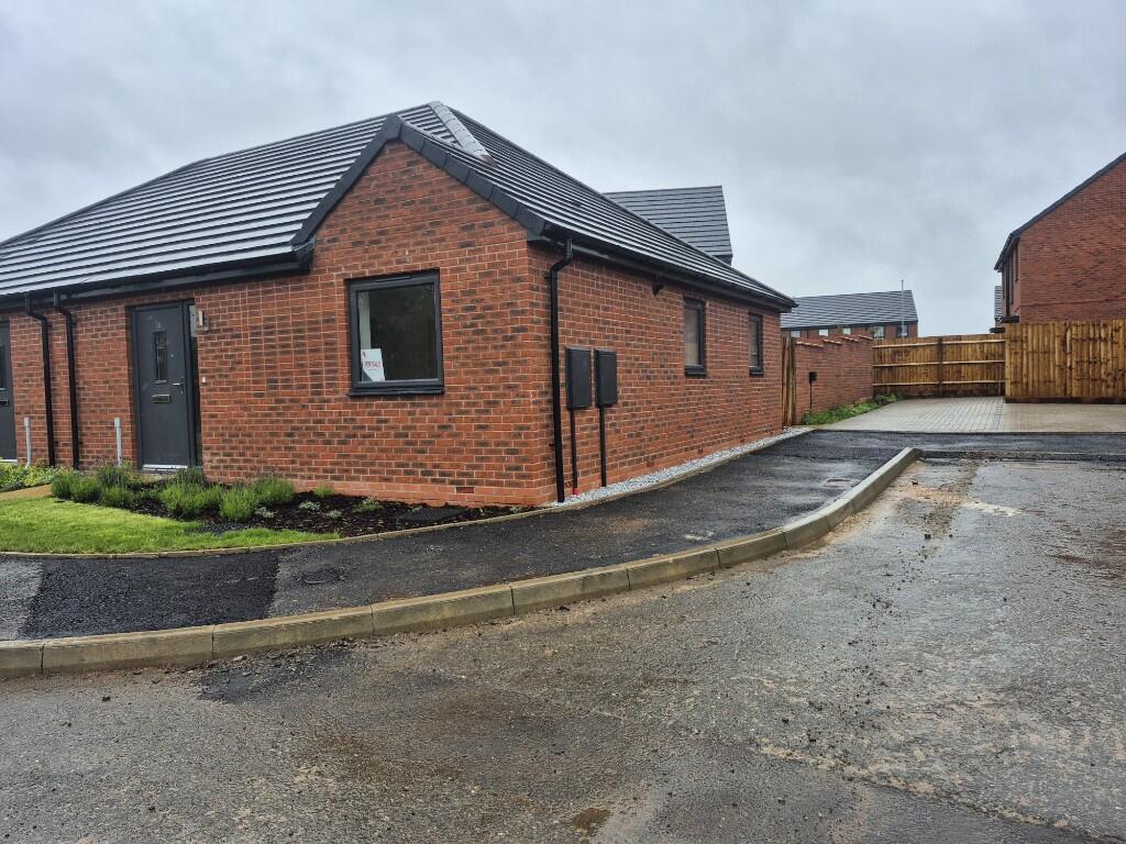 Main image of property: Cork Lane,
Glen Parva,
Leicester,
LE2 9JR