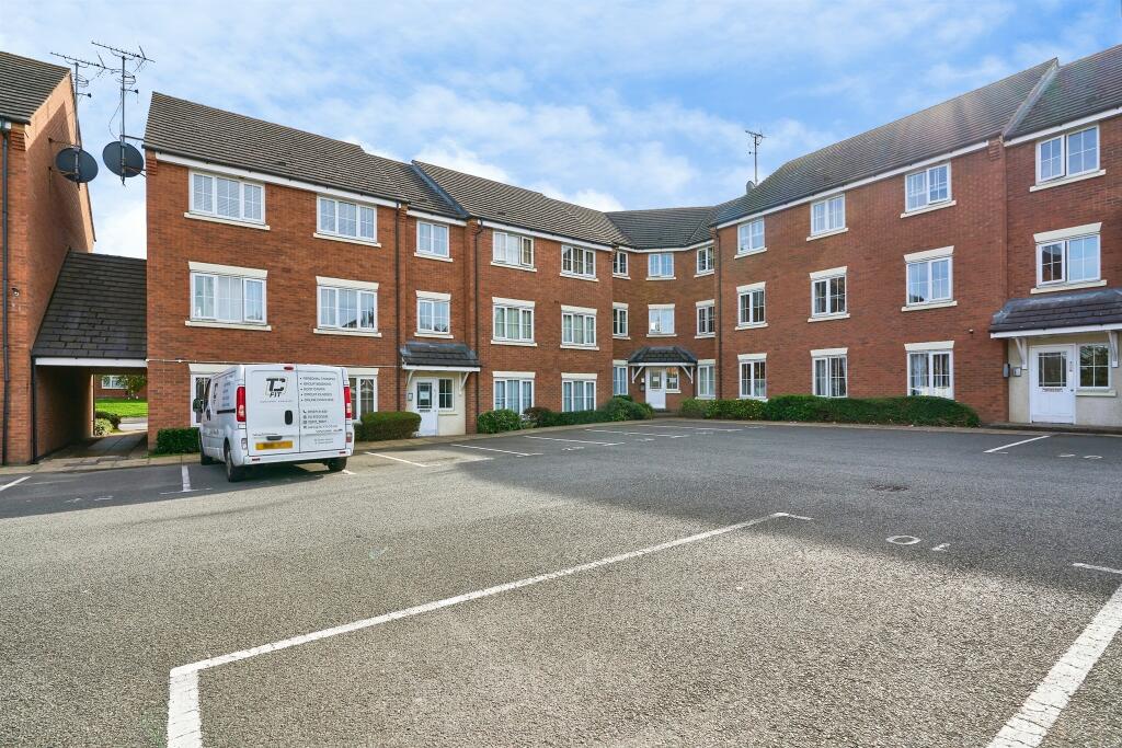 Gough Drive, Tipton photo 2