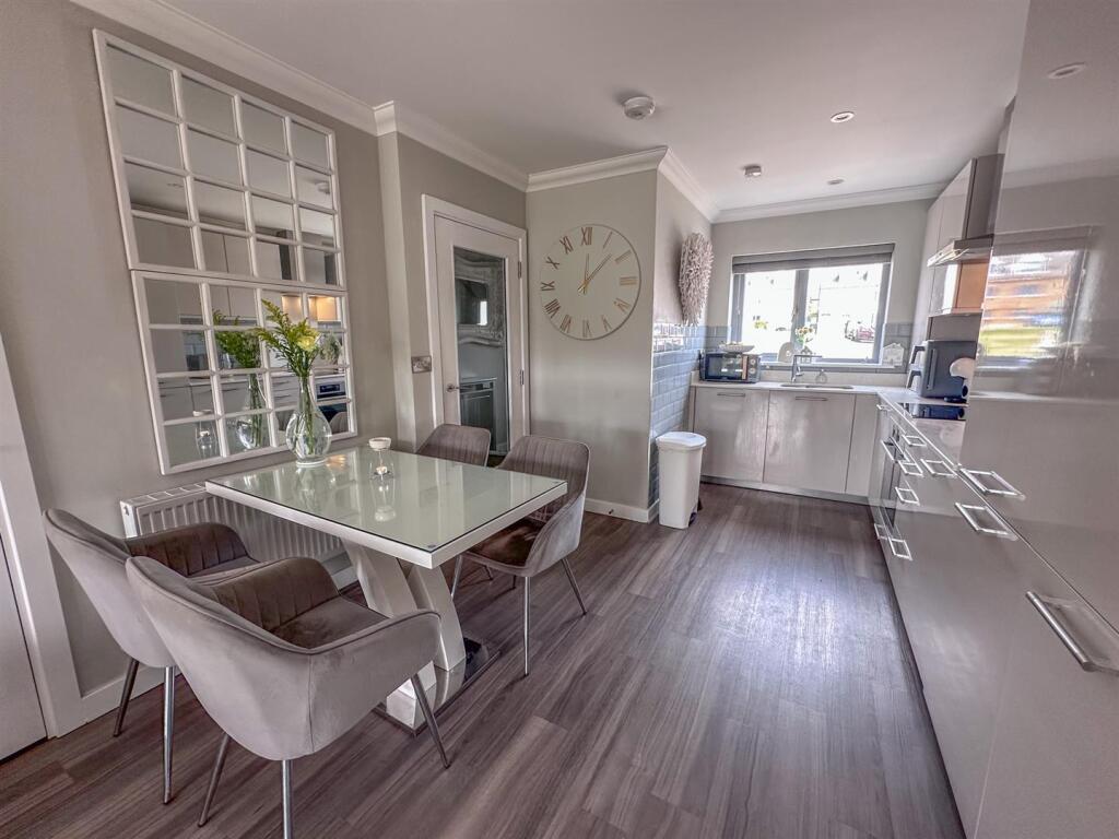 House in Peel, Oak Park, Glenfaba - More